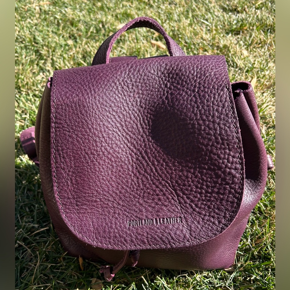 Portland Leather Goods Bucket Drawstring Backpack Plum Pebbled Leather - Picture 4 of 16